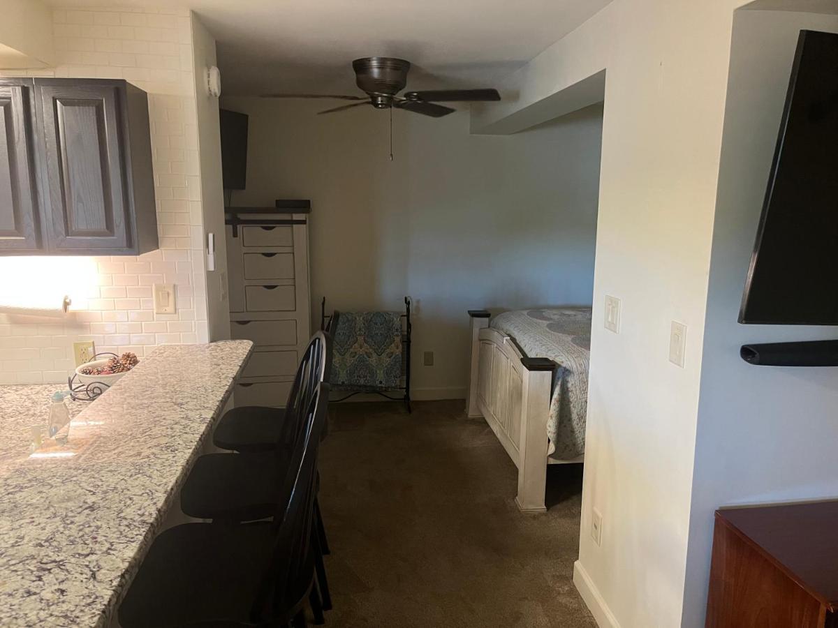 Apartment In The Country Etowah Экстерьер фото